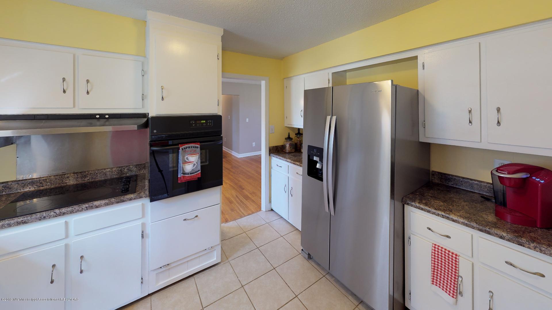 3225 Clifton Road Hernando, MS 38632 - Photo 13 of 30 3225-Clifton-Road-Kitchen