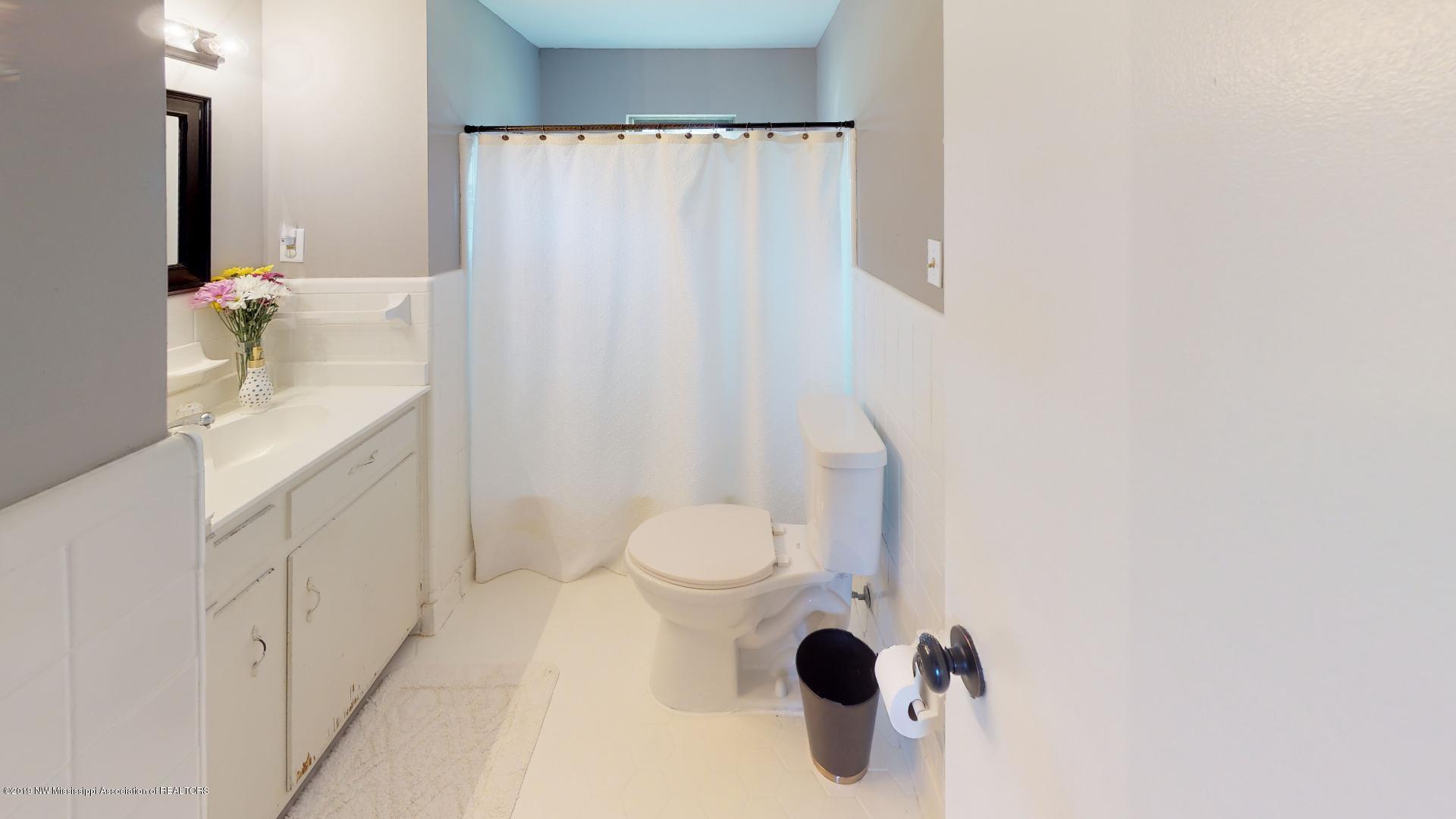 3225 Clifton Road Hernando, MS 38632 - Photo 15 of 30 3225-Clifton-Road-Bathroom