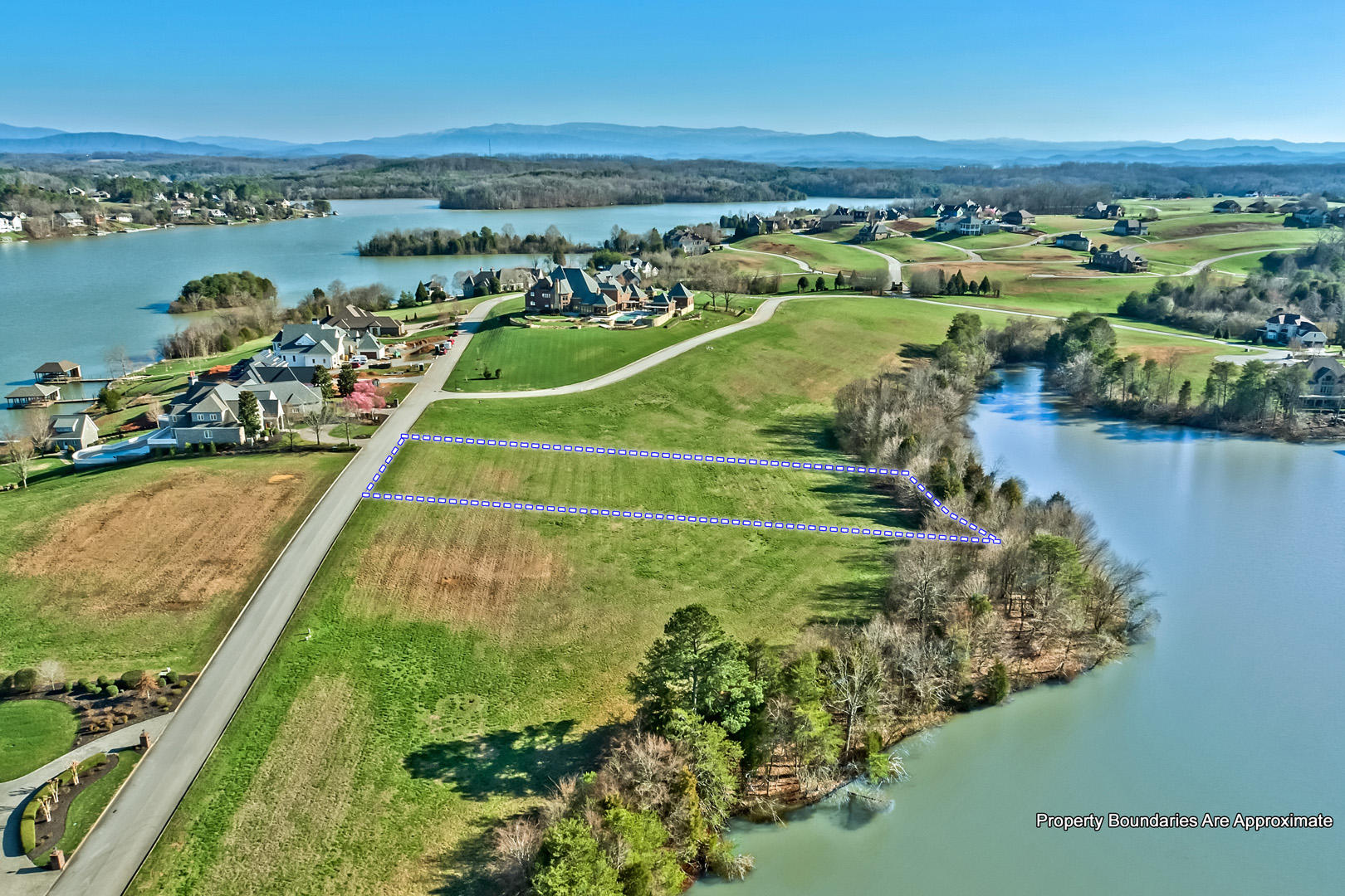 199 Bay Pointe Road Vonore, TN 37885 - Photo 8 of 18 08_BayPointeDrive_199_Birdseye_S-SE