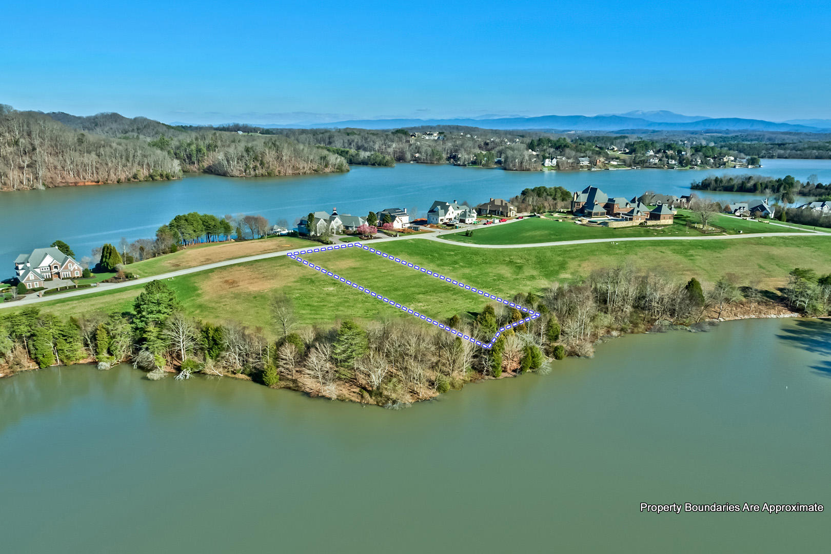 199 Bay Pointe Road Vonore, TN 37885 - Photo 9 of 18 09_BayPointeDrive_199_Birdseye_W