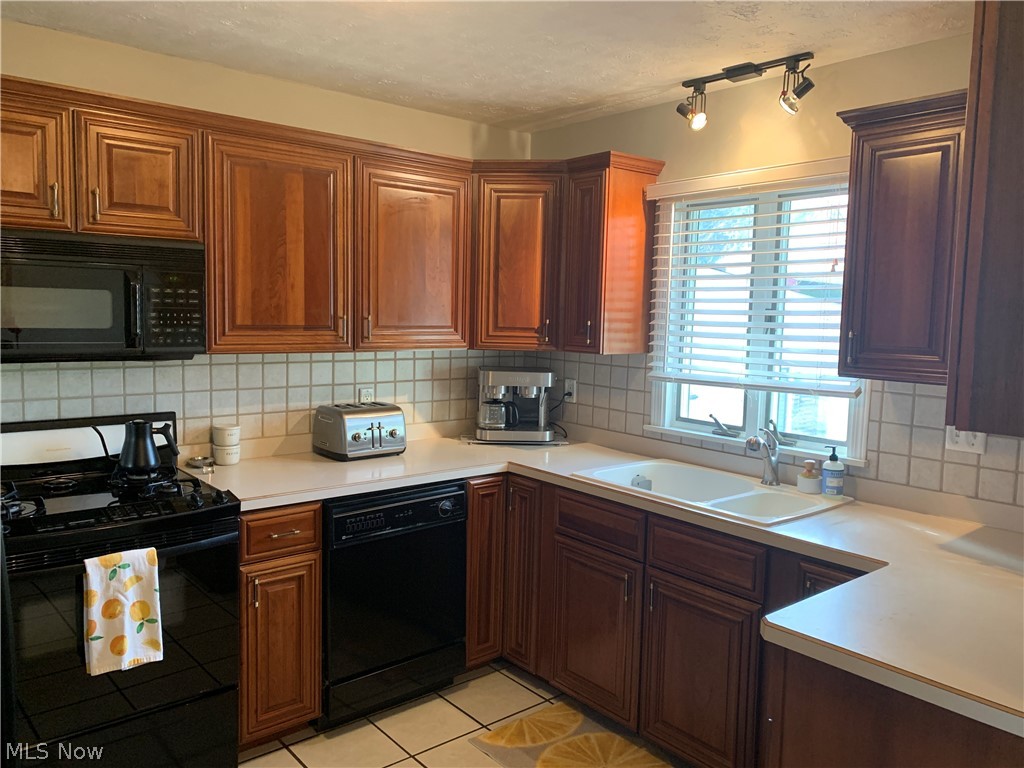 3260 State Road Medina, OH 44256 - Photo 5 of 20