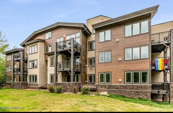 $599,000 | 6749 West 2200th Park, Unit B207, Park City, UT 84098
