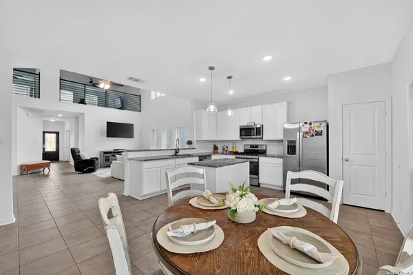 $379,000 | 241 Antelope Valley, San Antonio, TX 78253