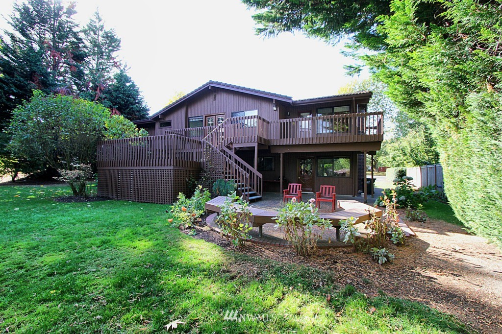 712 Reiten Road Kent, WA 98030 - Photo 2 of 15 Gallery Image 2