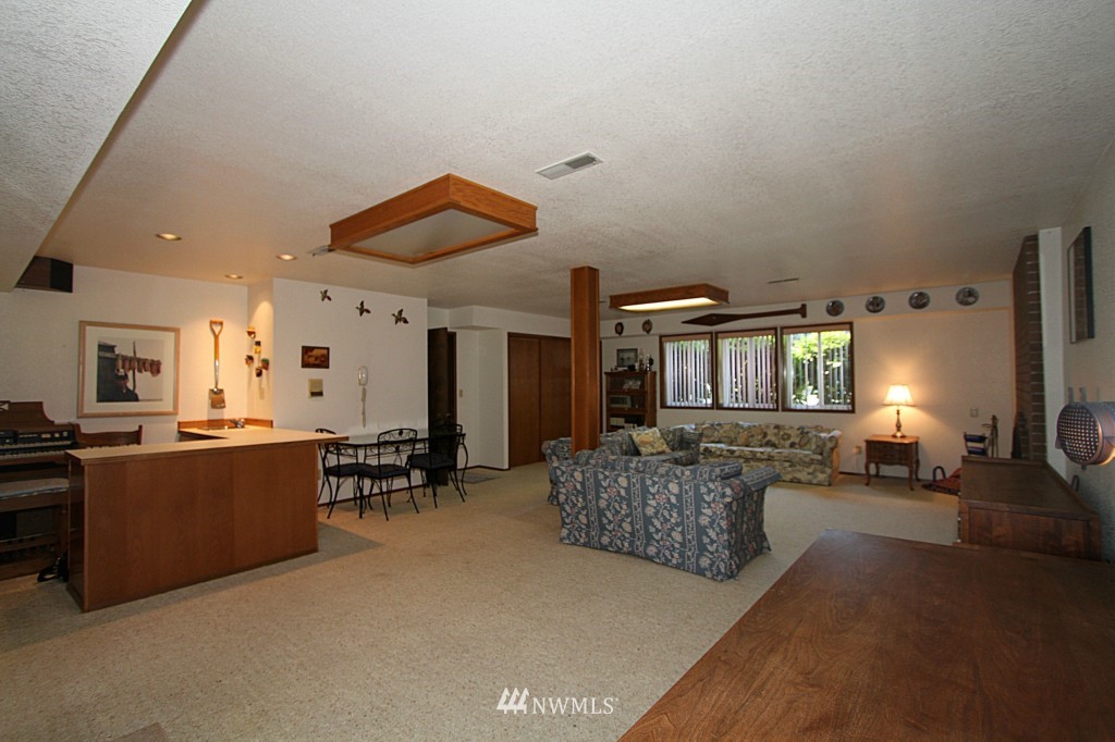 712 Reiten Road Kent, WA 98030 - Photo 13 of 15 Gallery Image 13