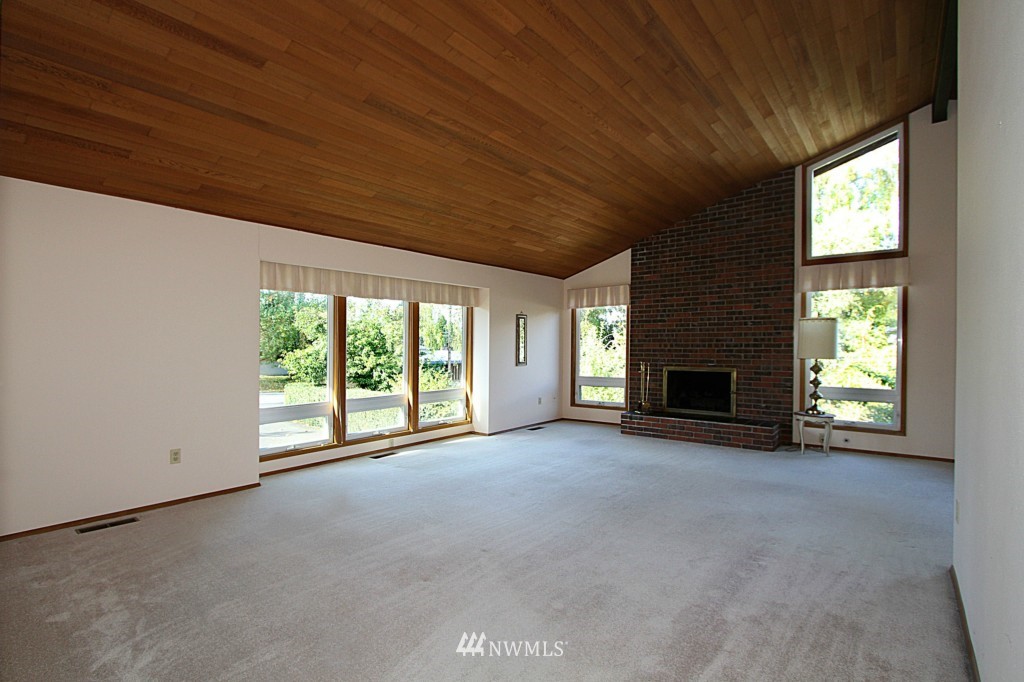 712 Reiten Road Kent, WA 98030 - Photo 5 of 15 Gallery Image 5