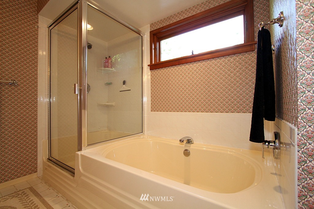 712 Reiten Road Kent, WA 98030 - Photo 10 of 15 Gallery Image 10