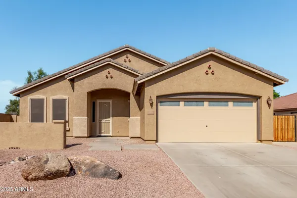 $525,000 | 3806 East Packard Drive, Gilbert, AZ 85298