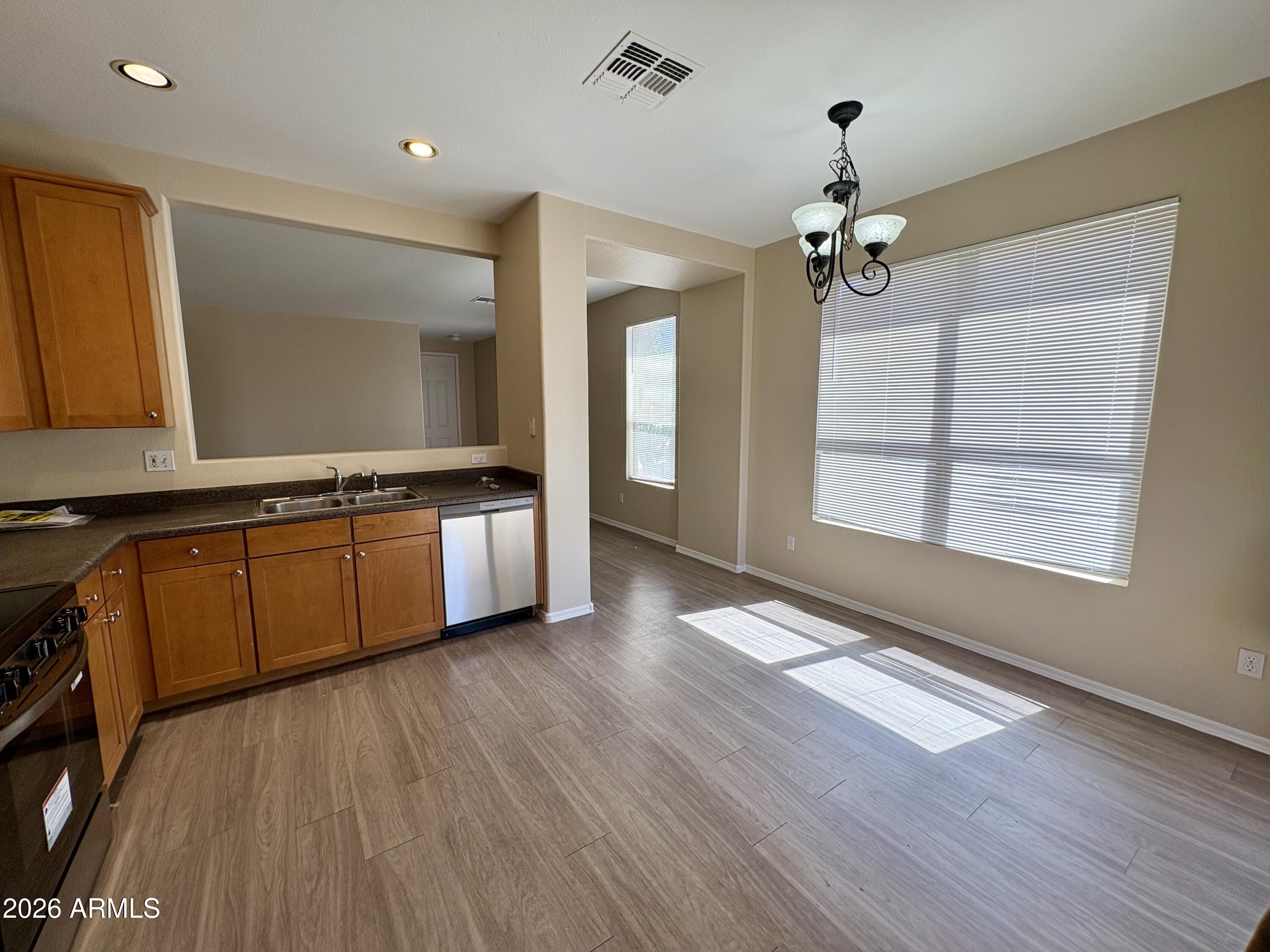 17021 West Rimrock Street Surprise, AZ 85388 - Photo 10 of 32 IMG_6092