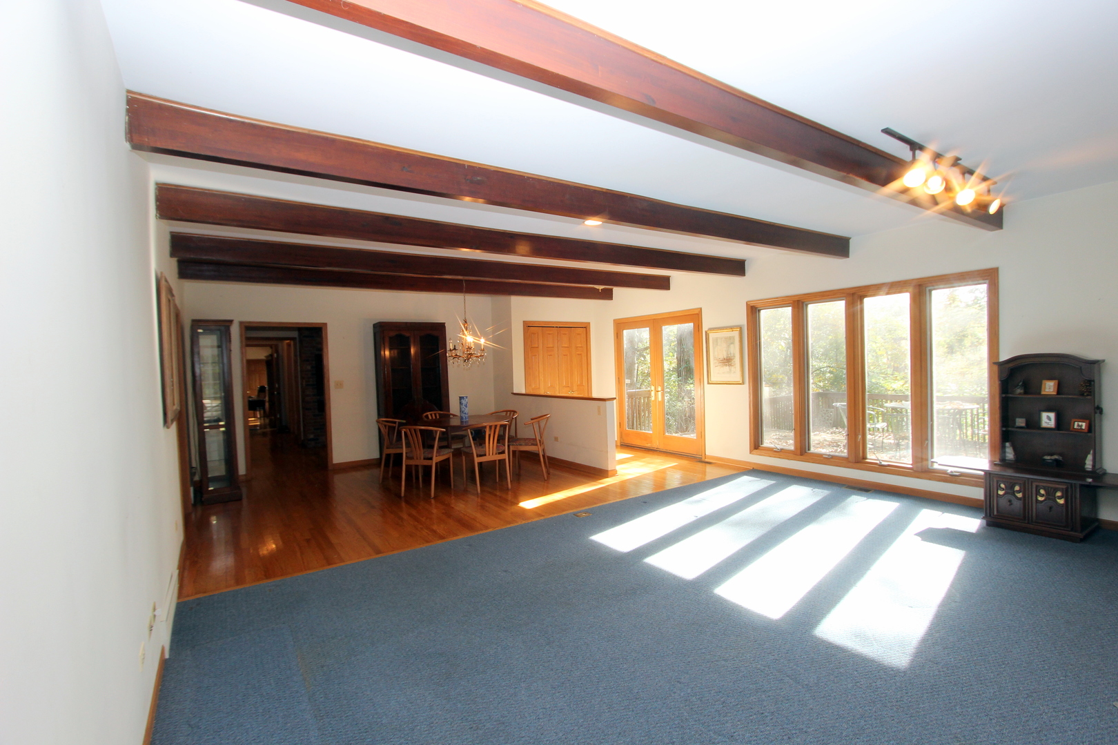 8411 E Crystal Springs Road Woodstock, IL 60098 - Photo 15 of 37