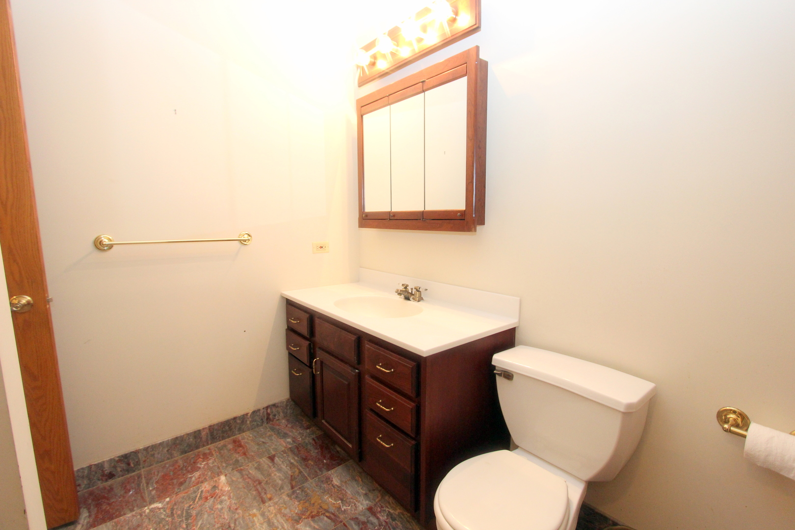 8411 E Crystal Springs Road Woodstock, IL 60098 - Photo 24 of 37