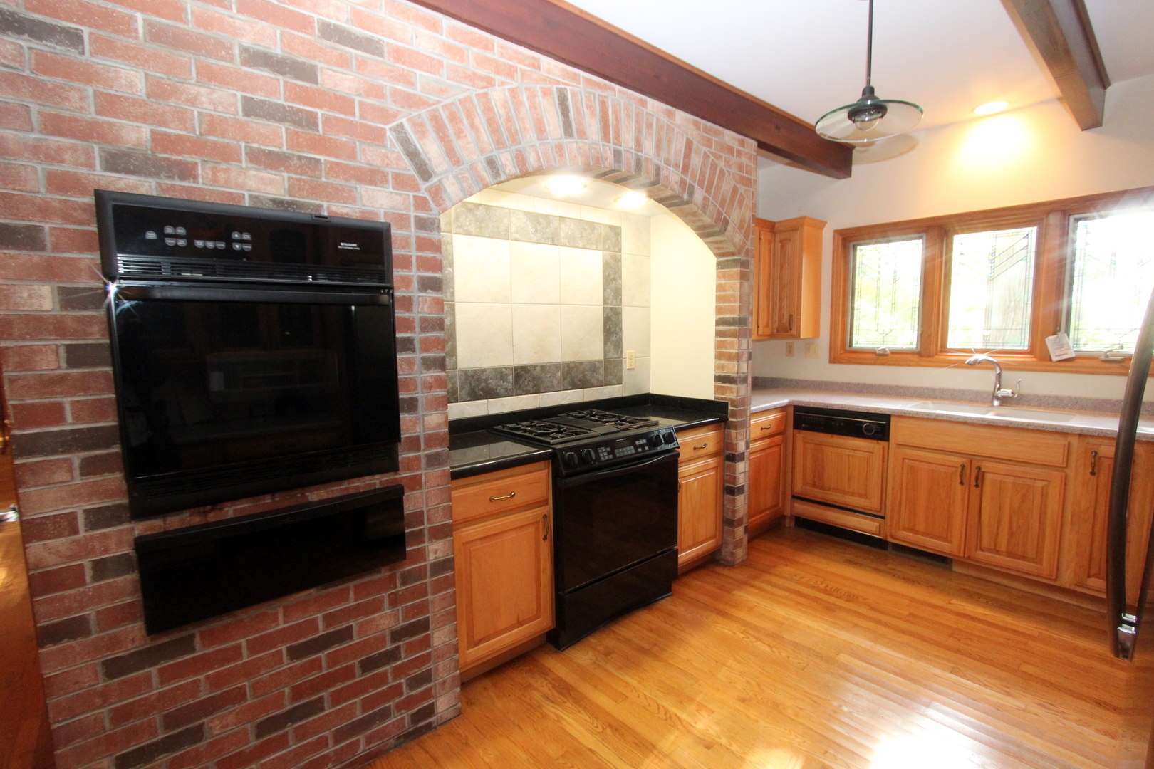 8411 E Crystal Springs Road Woodstock, IL 60098 - Photo 9 of 37