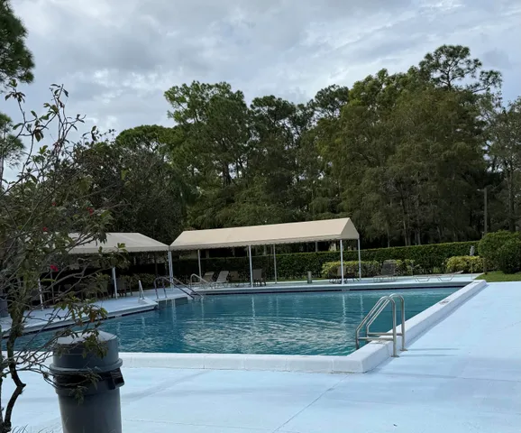 $2,500 | 131 Manchineel Court, Royal Palm Beach, FL 33411