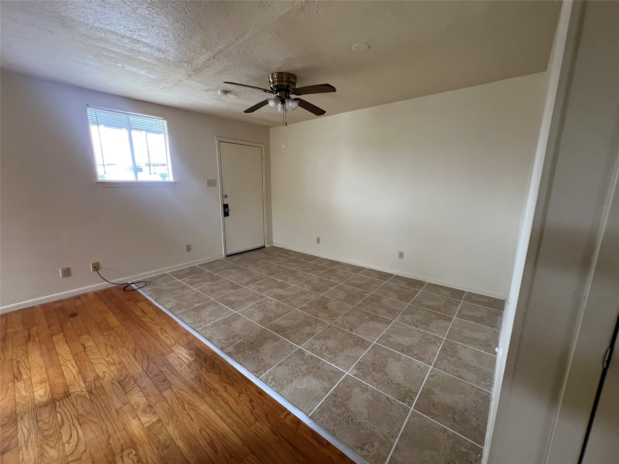 1201 Gillette Street, Unit 4 Houston, TX 77019 - Photo 6 of 12 a view of an empty room