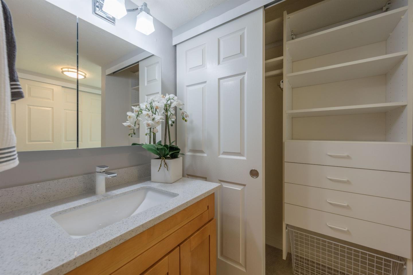 21999 McClellan Road Cupertino, CA 95014 - Photo 18 of 26 Gallery Image 18