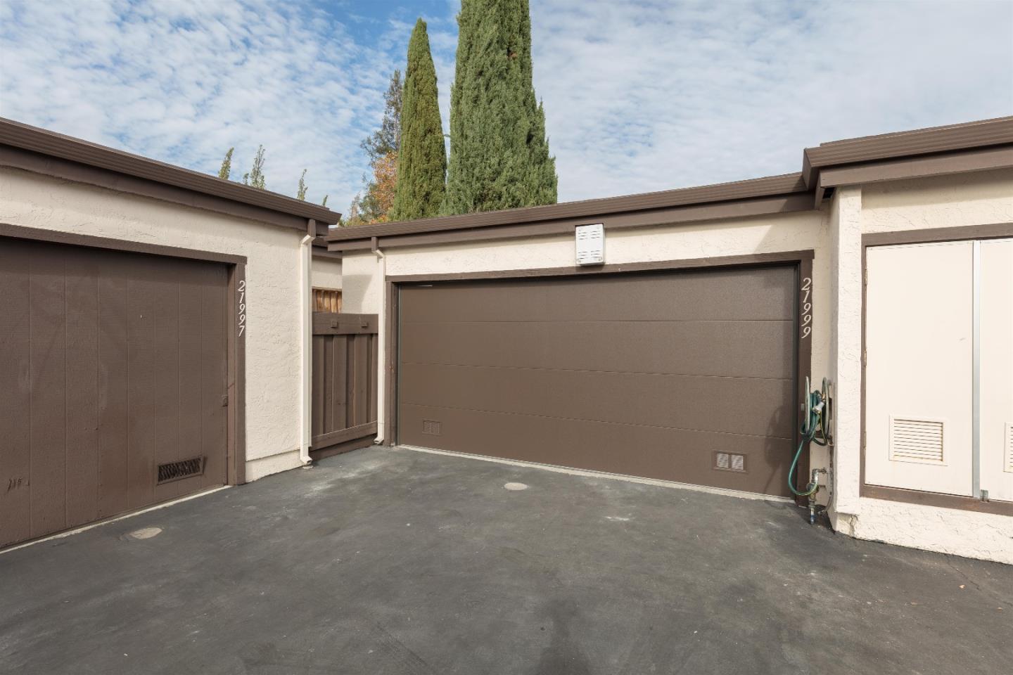 21999 McClellan Road Cupertino, CA 95014 - Photo 22 of 26 Gallery Image 22