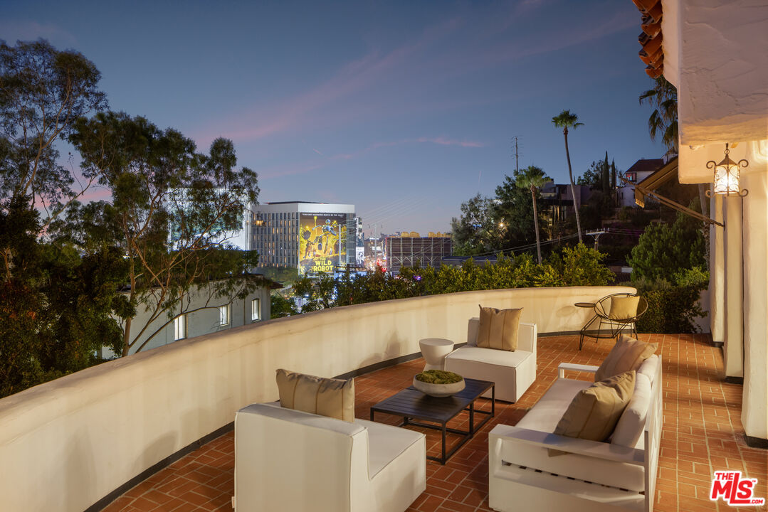 8420 Cresthill Road Los Angeles, CA 90069 - Photo 26 of 30 a view of balcony and patio