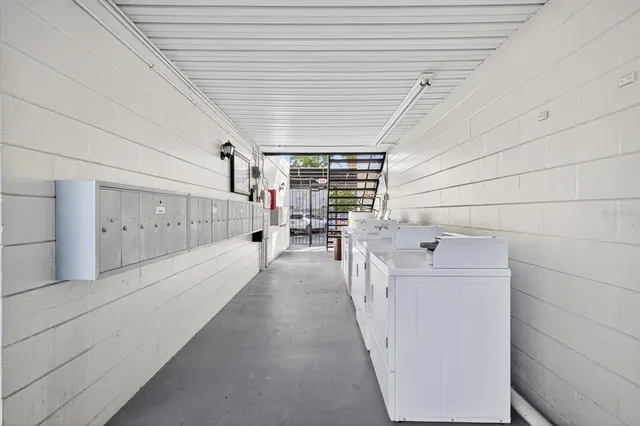 $1,850 | 2808 West Azeele Street, Unit 205, Tampa, FL 33609