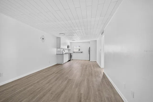 $1,850 | 2808 West Azeele Street, Unit 205, Tampa, FL 33609