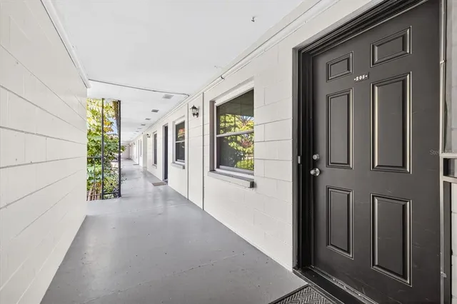 $1,850 | 2808 West Azeele Street, Unit 205, Tampa, FL 33609