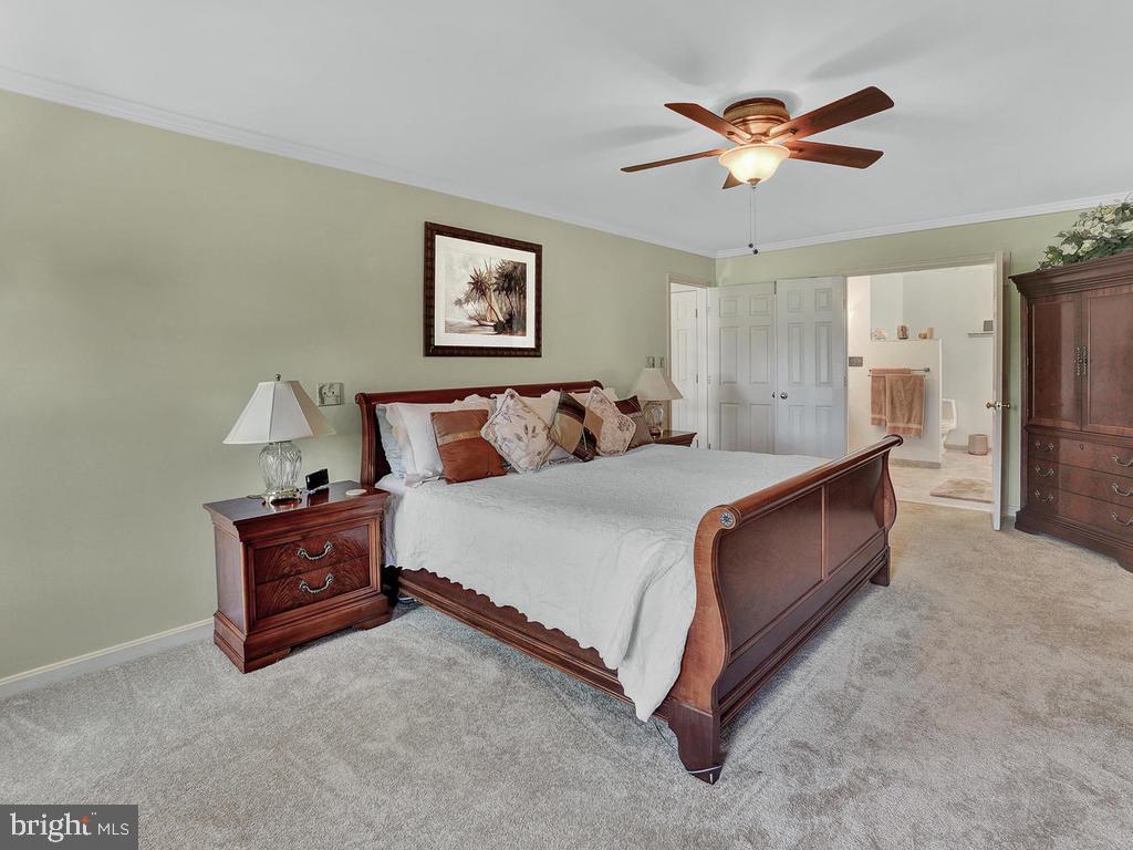 5007 South Renn Court Frederick, MD 21703 - Photo 36 of 67 Spacious master!