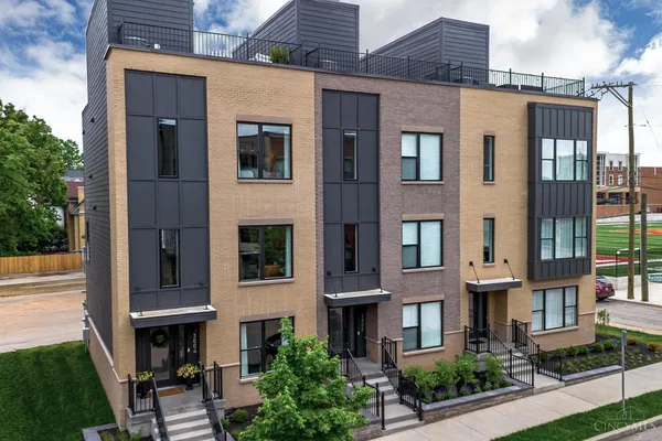 $649,900 | 3020 Woodburn Avenue, Cincinnati, OH 45206
