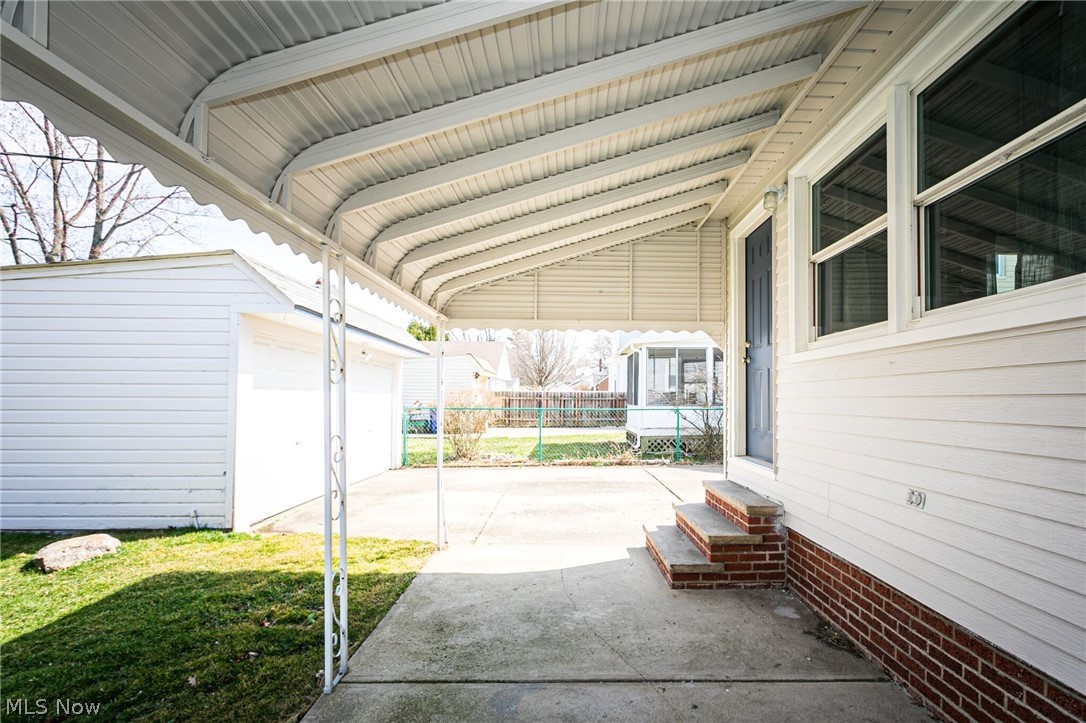 15816 Munn Road Cleveland, OH 44111 - Photo 29 of 29 Gallery Image 29