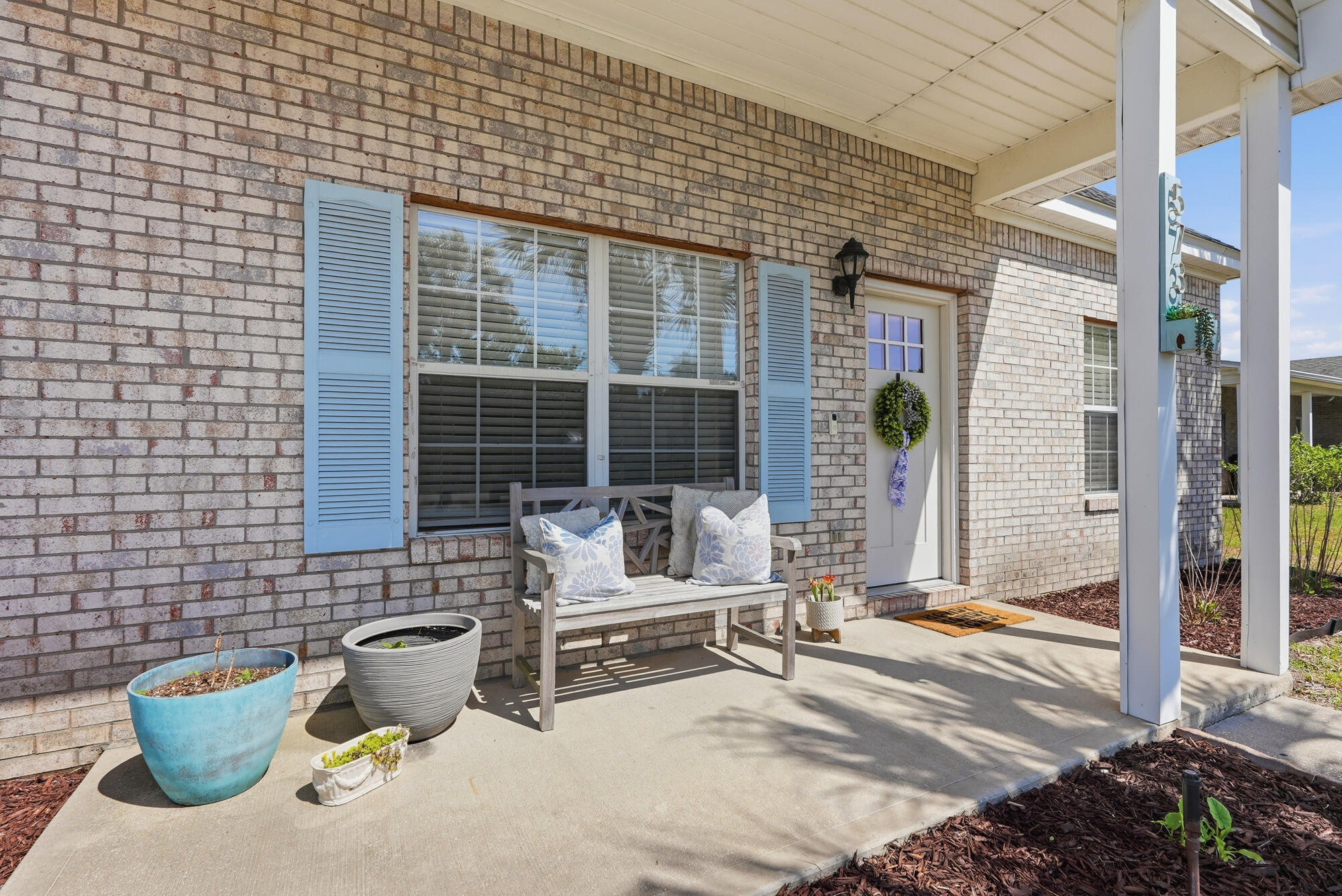 573 Tropical Way Freeport, FL 32439 - Photo 3 of 32 Front Porch