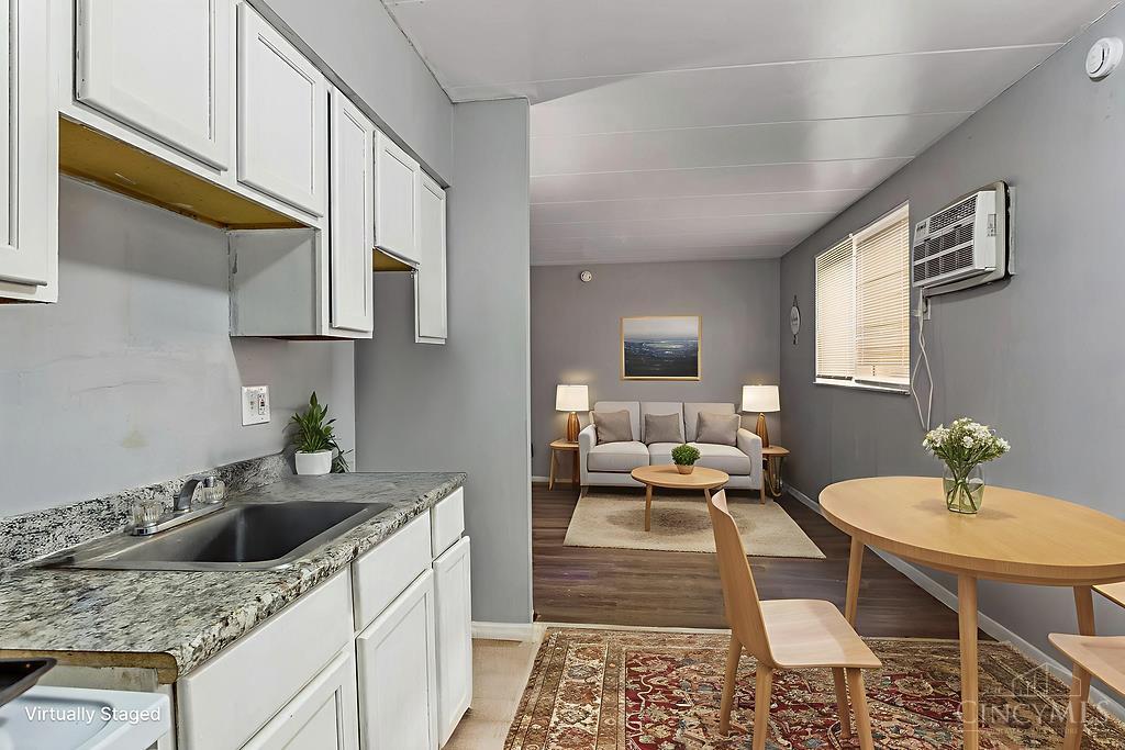5206 Montgomery Road Cincinnati, OH 45212 - Photo 12 of 21