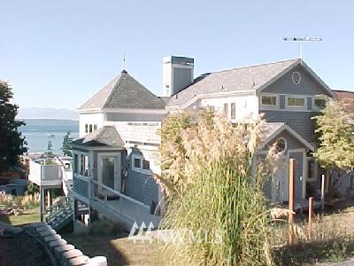 8152 Cultus Bay Road Clinton, WA 98236 - Photo 1 of 1 Gallery Image 1