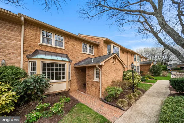 $1,249,900 | 7308 Aynsley Lane, McLean, VA 22102
