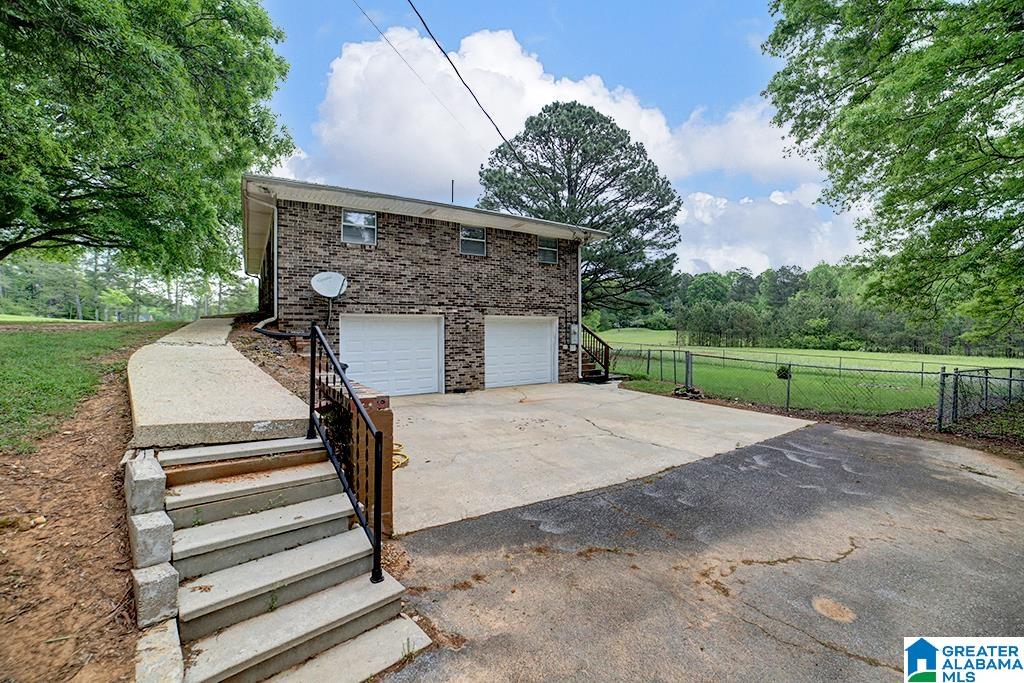 7307 Old Springville Road Pinson, AL 35126 - Photo 5 of 26