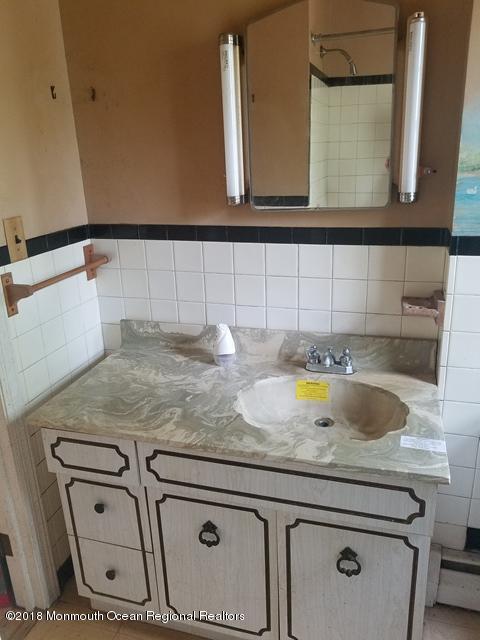 1192 Toms River Road Jackson, NJ 08527 - Photo 14 of 40 bathroom1 (2)