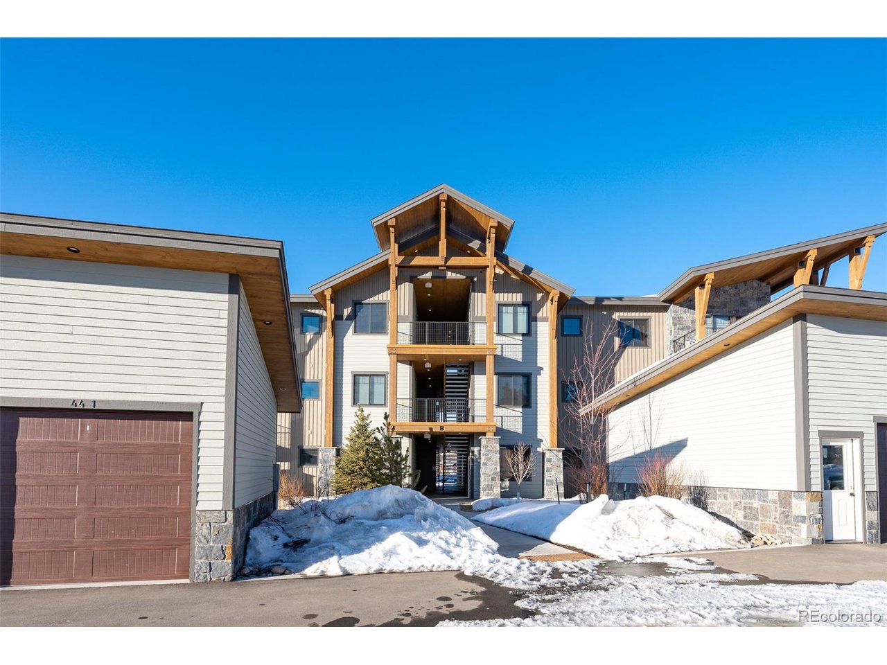 40 Springview Lane, Unit B Fraser, CO 80442 - Photo 3 of 35 Gallery Image 3