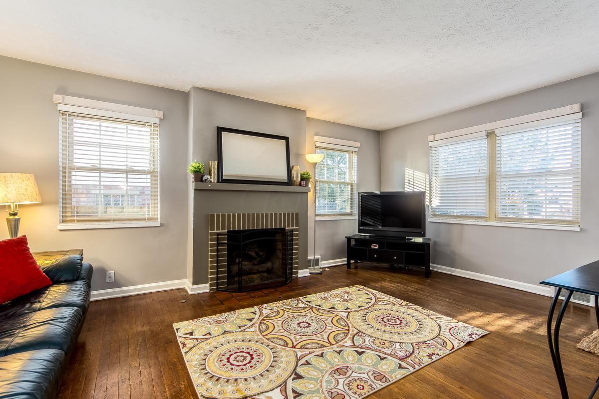 2113 Jervis Road Columbus, OH 43221 - Photo 3 of 30