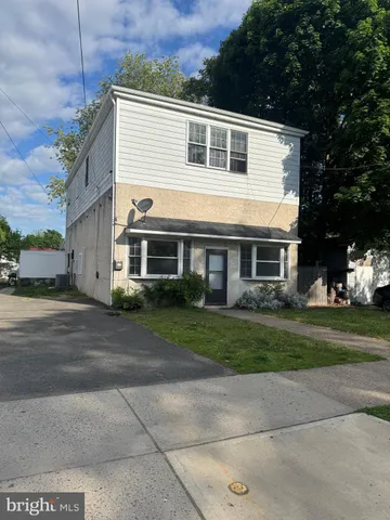 $3,500 | 109 East Park Avenue, Unit 2, Hamilton, NJ 08610