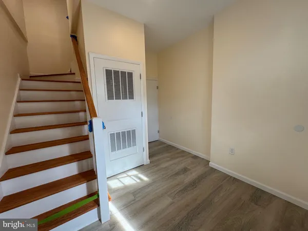$3,000 | 109 East Park Avenue, Unit 2, Hamilton, NJ 08610