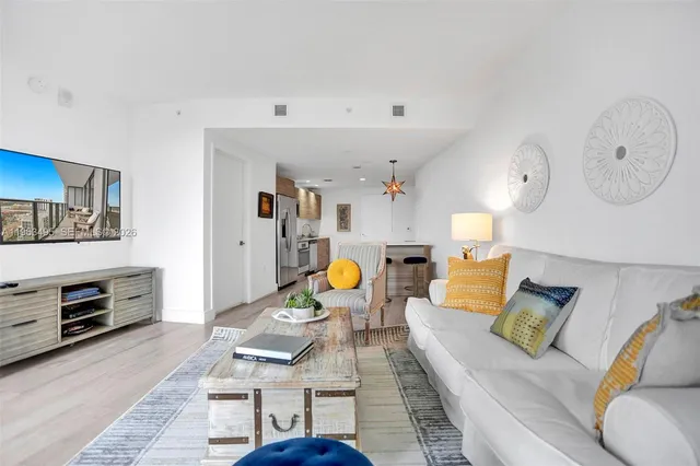 $3,500 | 121 Northeast 34th Street, Unit 1814, Miami, FL 33137