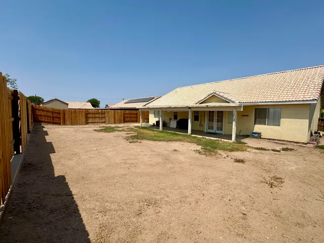 $312,999 | 157 Shaded Palm, Blythe, CA 92225