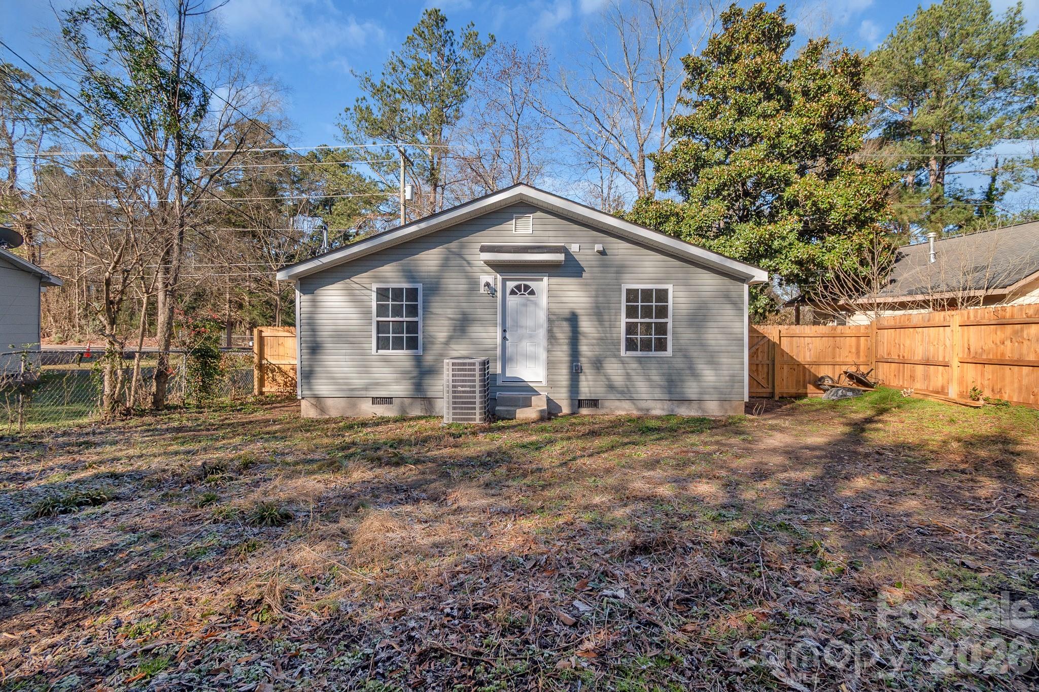 401 Golf Course Road Winnsboro, SC 29180 - Photo 38 of 39 a view of a house with a yard