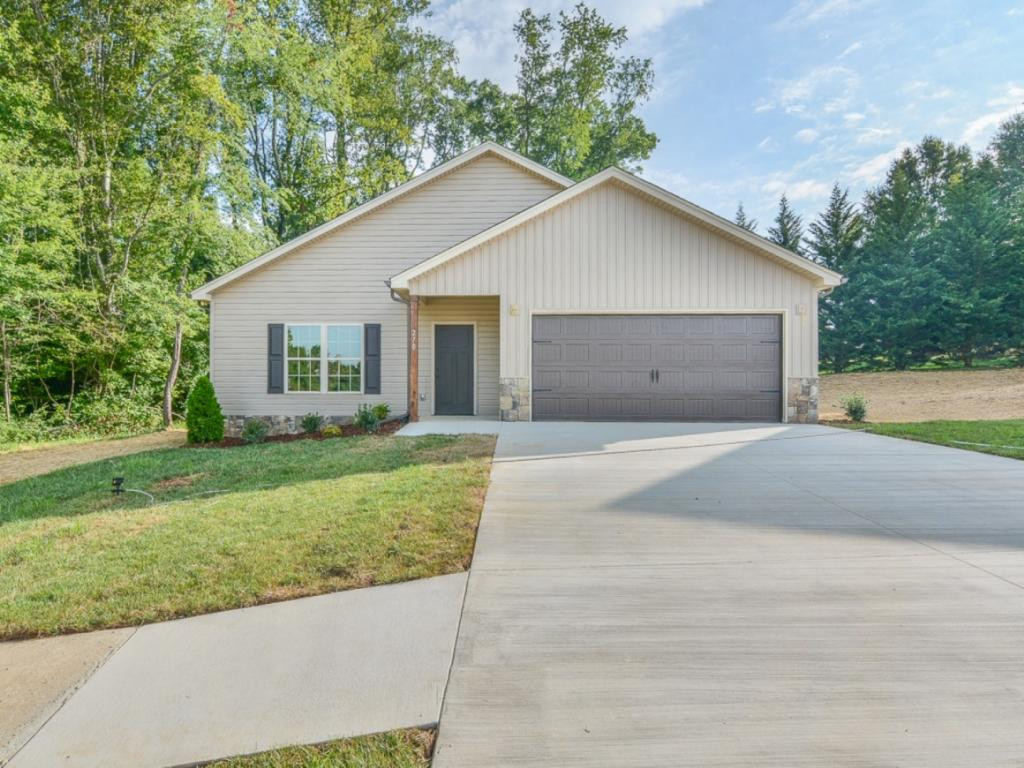 270 Ridge Pointe Johnson City, TN 37604 - Photo 1 of 32 Photo 1