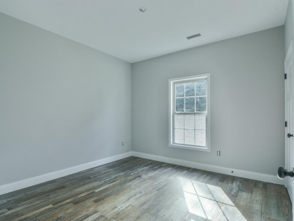 270 Ridge Pointe Johnson City, TN 37604 - Photo 6 of 32 Photo 6