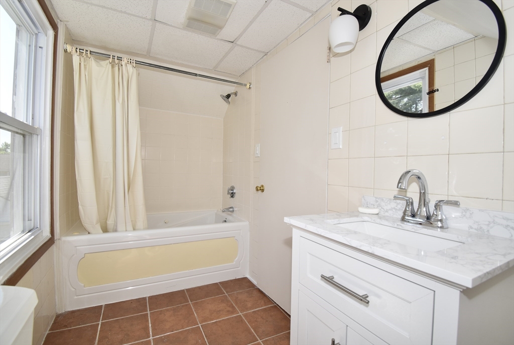 1211 Page Boulevard Springfield, MA 01104 - Photo 14 of 29 Gallery Image 14