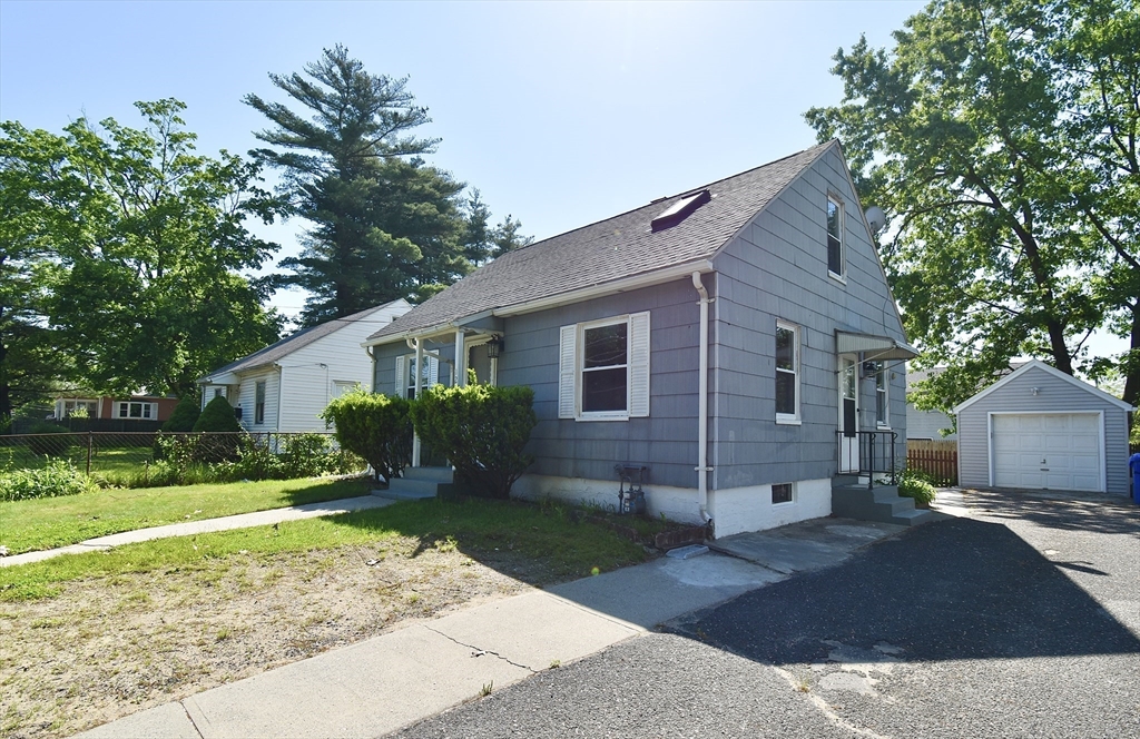 1211 Page Boulevard Springfield, MA 01104 - Photo 24 of 29 Gallery Image 24