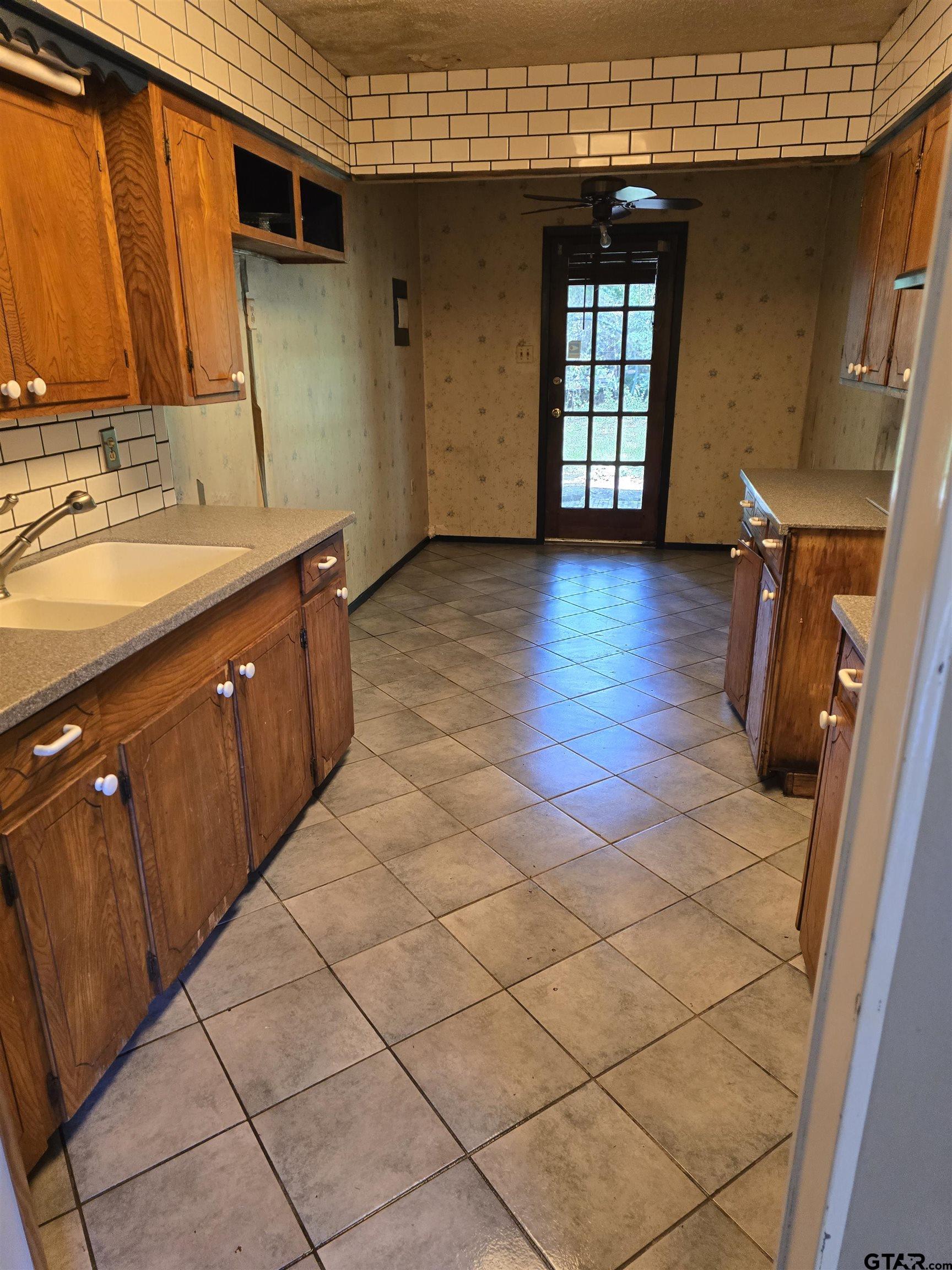 4520 Surratt Road Longview, TX 75604 - Photo 13 of 19