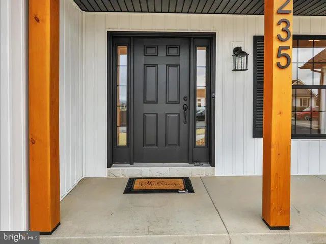 $433,800 | 13 Rolling Meadow Road, Lebanon, PA 17046