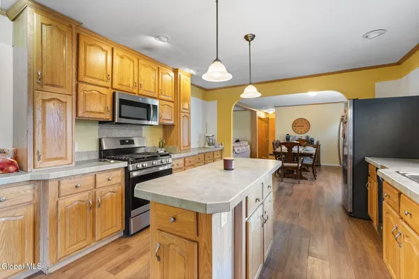 $324,900 | 50 South Lincoln Drive, Cairo, NY 12413