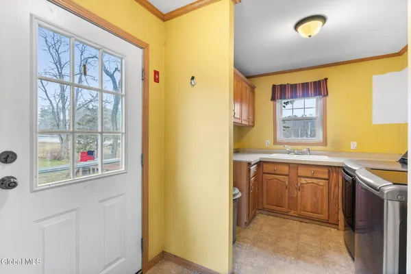 $324,900 | 50 South Lincoln Drive, Cairo, NY 12413