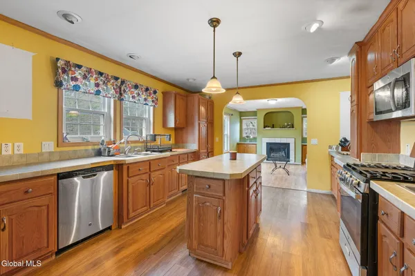 $324,900 | 50 South Lincoln Drive, Cairo, NY 12413