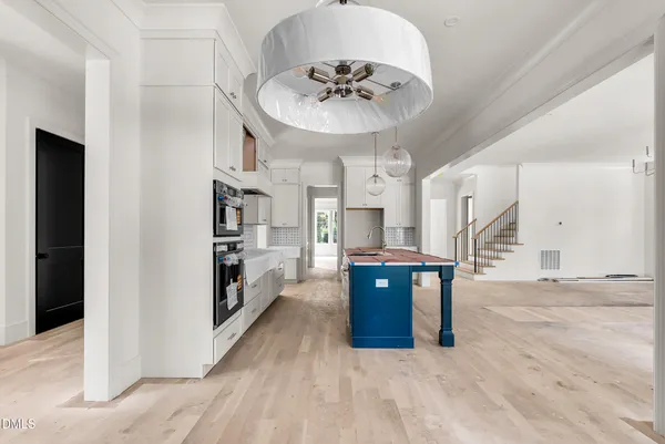 $1,995,000 | 4 Chantilly Place, Durham, NC 27707